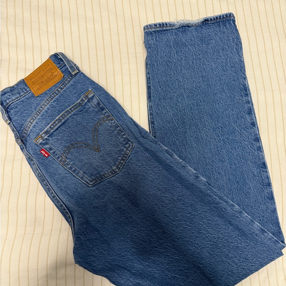 Levi's Women’s Ribcage Straight Leg Jean